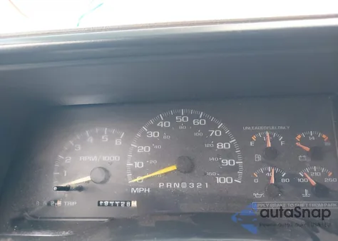 1998 Chevrolet K1500 Fleetside z USA, uszkodzony, nr VIN 2GCEK19R9W1253869